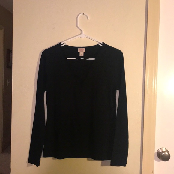 long sleeve, criss cross top - Picture 1 of 4